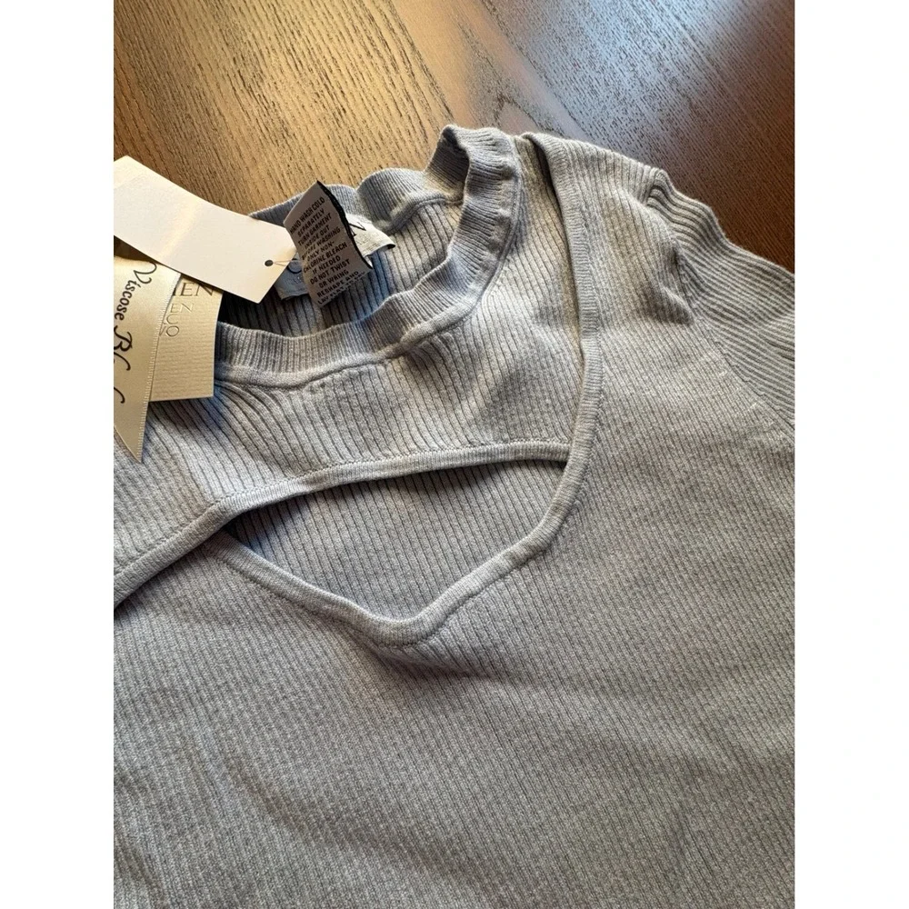 Carmen Marc Valvo Womens Light Blue Ribbed Cutout Neck Knit Top NWT - Picture 5 of 11